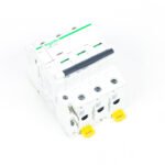 SCHNEIDER ELECTRIC IC60N-C6A + IOF - Image 3