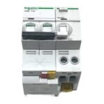 SCHNEIDER ELECTRIC iC60H C32A A9F84232 - Image 2