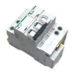 SCHNEIDER ELECTRIC iC60H C32A A9F84232 - Image 3