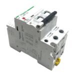 SCHNEIDER ELECTRIC iC60N C2A A9N26924 - Image 3