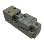 TELEMECANIQUE XS7C40DA210 - Image 2