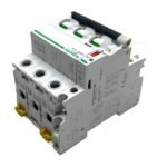 SCHNEIDER ELECTRIC iC60H D4A A9F89304 - Image 4