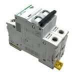 SCHNEIDER ELECTRIC iC60N D 20A A9F75220 - Image 3